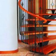 Finishing stairs with wood: metal cladding and cladding, do-it-yourself wooden frame and steps