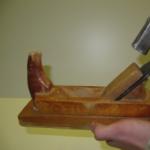 Montering av knivar på en elektrisk hyvel Justering av knivar på en hyvelbräda