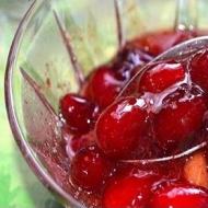 Cornelian cherry jam na may mga buto Cornelian cherry at apple jam