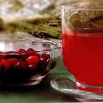 Cranberry juice: kapaki-pakinabang na mga katangian, komposisyon at paggamot na may cranberry juice