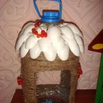 Műanyag palackokból készült barkács madáretetők: egyszerű és érdekes ötletek a kreativitáshoz - önállóan és gyerekkel