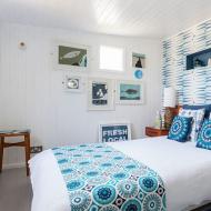 Skandynawski styl we wnętrzu mieszkania i domu Wnętrze sypialni na poddaszu w stylu skandynawskim