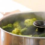 What to cook quickly and tasty in a double boiler