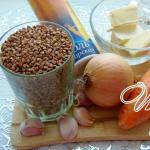Stekt bovete. Enkla recept. Bokhete med morötter - smart gröt! Recept matlagning bokhveit med morötter och med lök, tomater, svamp, kyckling, ägg